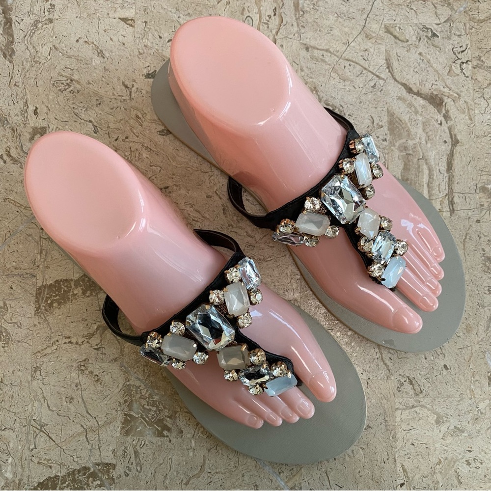 Rhinestone Flat Thong Sandal Flat Open Toe Size 7.5